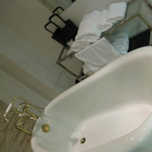 新郎新婦の控室にお風呂があります|434697さんのララシャンス ベルアミー 福井の写真(344380)