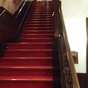 赤い絨毯の階段|437069さんのホテルモントレ赤坂の写真(366005)