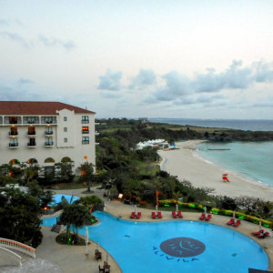 プールと海|438228さんのホテル日航アリビラ ヨミタンリゾート沖縄の写真(358583)