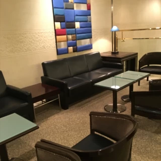 ラウンジ