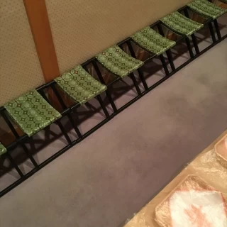 殿の入り口横