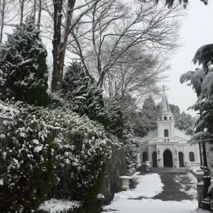 雪の中の教会も素敵でした。|441537さんのセントオーガスティン・チャペル（ウエディング取扱終了）の写真(373220)
