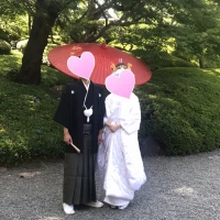 挙式後、見事な庭園にて。