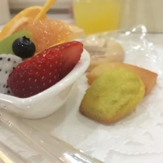 挙式当日は花嫁だけの特権で軽食が！