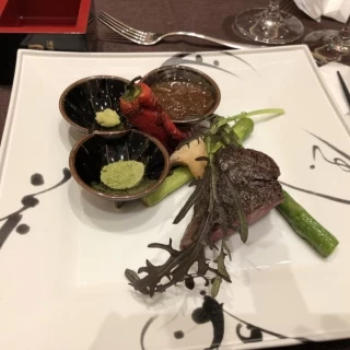 お肉料理