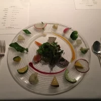 お洒落すぎる盛り付け。時計のよう