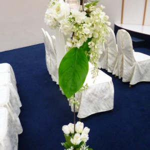 チャペル装花（この造花はタダです）|446503さんのMARRYGRANT AKASAKA（旧：SUBIR AKASAKA TOKYO）の写真(392472)