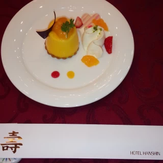 コース料理最後のデザート
