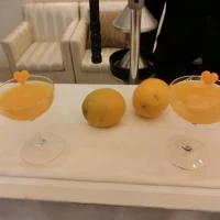 披露宴前にその場でジュースにしてもらえます
