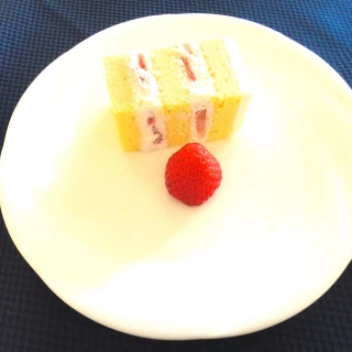 イチゴのケーキ