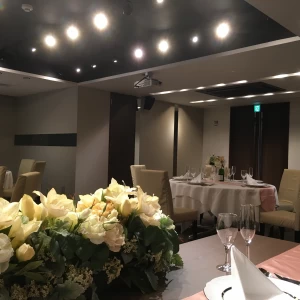 横長の披露宴会場|450081さんのVonlien MOTOYAMA（ヴォンリアンモトヤマ）（営業終了）の写真(454389)