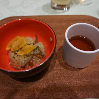 混ぜご飯とほうじ茶