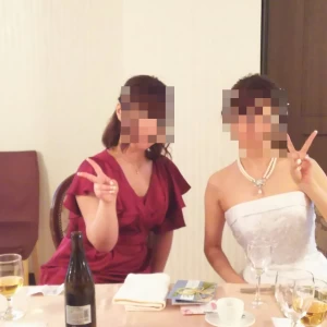 食事会にて。色々動いて写真とって喋って自由なフリータイム|453794さんのパル法円坂（ウエディング取扱終了）の写真(412590)