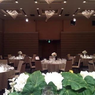高崎から見渡した披露宴会場。