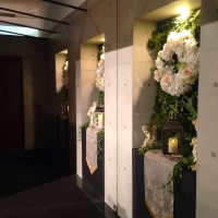 チャペルの扉の前のスペースです。