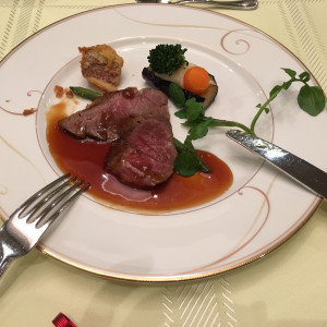 醤油をベースにしたような食べやすいソースに柔らかいお肉|455503さんのハウス・オブ・ベルヴィ白河の写真(424643)