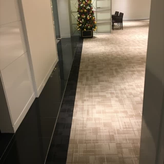 宴会場前ラウンジ