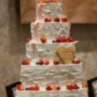 ウエディングケーキ