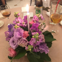 テーブル装花。キャンドル付き。