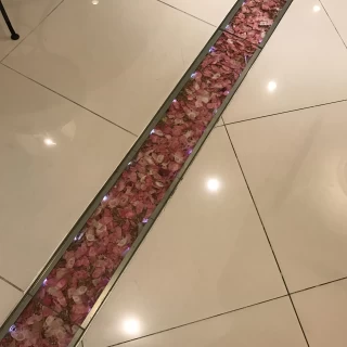 お花が埋め込まれている