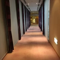 チャペルへの通路