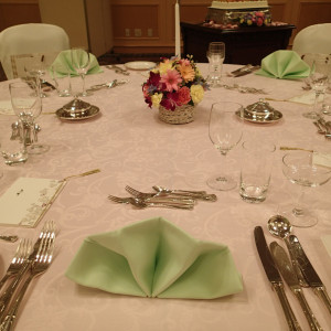 シンプルですが、キュートなゲストテーブル。|457908さんの川越東武ホテルの写真(446576)