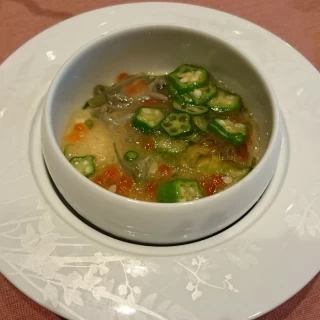 夏なのでスープは冷製の茶碗蒸し