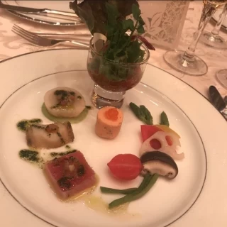 見た目も綺麗な前菜