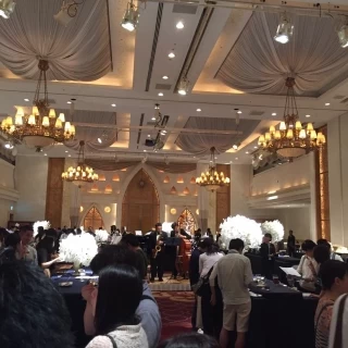 一番広い披露宴会場　ボールルーム