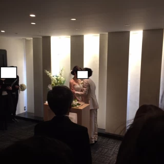 挙式会場はステージはなし