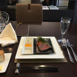 メインの肉料理