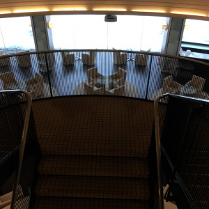 螺旋階段を降りながら|459845さんのプレミアホテル 中島公園 札幌 （旧名：ノボテル札幌）の写真(431079)