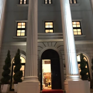 ゴージャスな入り口
