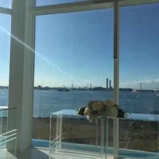 海の見えるチャペル