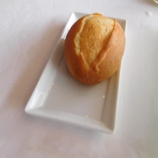 アクセス抜群の立地でお料理も美味しいです。