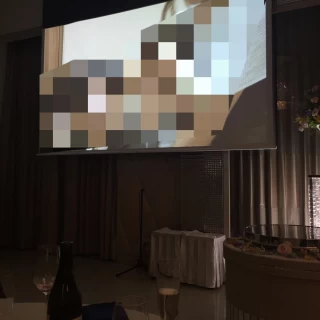 挙式中の映像が流れていました