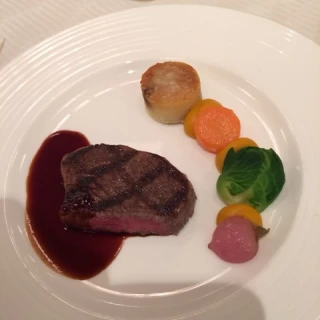メイン