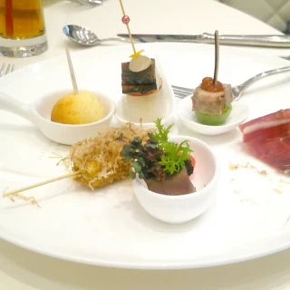 アミューズビュッフェ