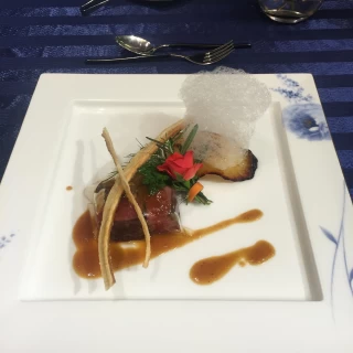 メイン