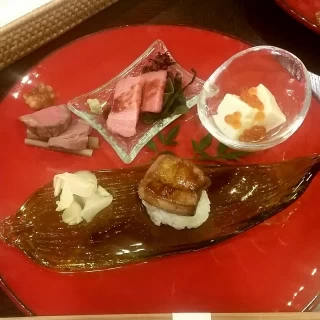 フォアグラ寿司が美味しかったです