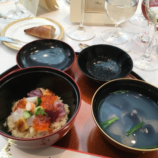 ちらし寿司とお吸い物
