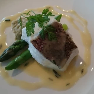 魚料理は、味付けが濃厚で美味しかったです。