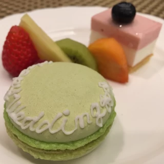 デザート、マカロンがオススメです！