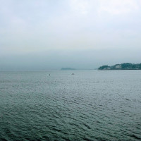 会場からの見晴らし。真ん中に見えるのが江ノ島です