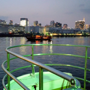 甲板の最前面まで行くとこんな眺めが。|463624さんの東京ヴァンテアンクルーズの写真(638202)