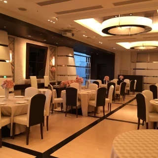 横長の披露宴会場