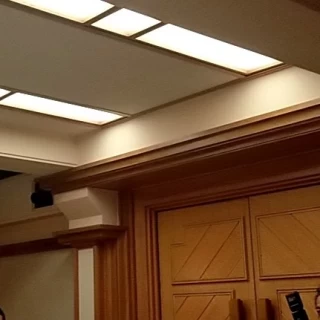 チャペル後ろの扉