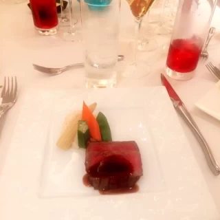 お肉は柔らかく、ソースも濃すぎず美味しかったです