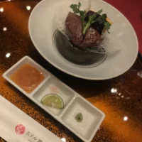 試食でいただいたお肉、硬すぎず肉汁がとても美味しかったです