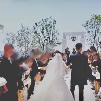 フラワーシャワーはとても長い道です★